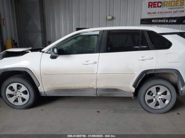 2T3F1RFV4PW354009 Toyota RAV4 LE