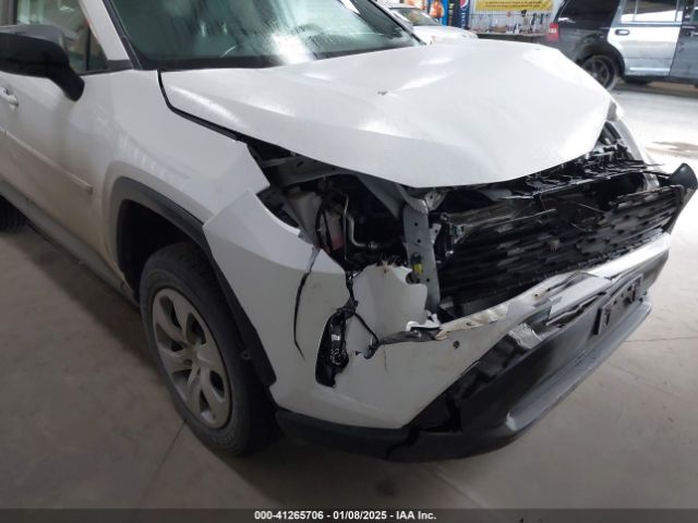 2T3F1RFV4PW354009 Toyota RAV4 LE