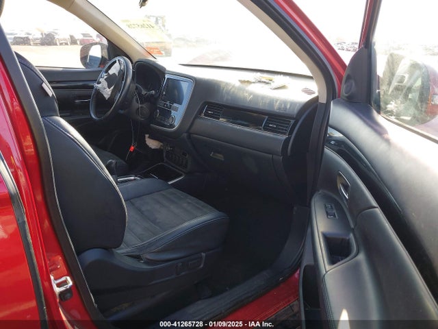 Продаж на аукціоні авто 2019 Mitsubishi Outlander Se, vin: JA4AD3A34KZ042599, номер лоту: 41265728