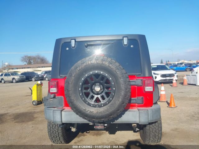 1C4BJWDG9HL671080 Jeep Wrangler Unlimited Sport 4x4