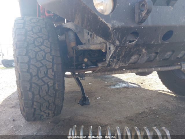 1C4BJWDG9HL671080 Jeep Wrangler Unlimited Sport 4x4