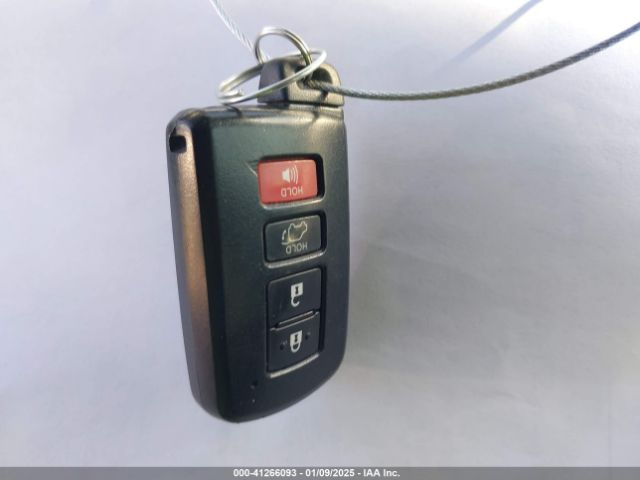 2T3RFREV5JW855403 Toyota Rav4 Adventure/xle
