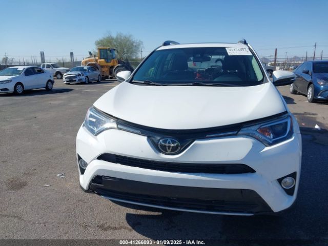 2T3RFREV5JW855403 Toyota Rav4 Adventure/xle