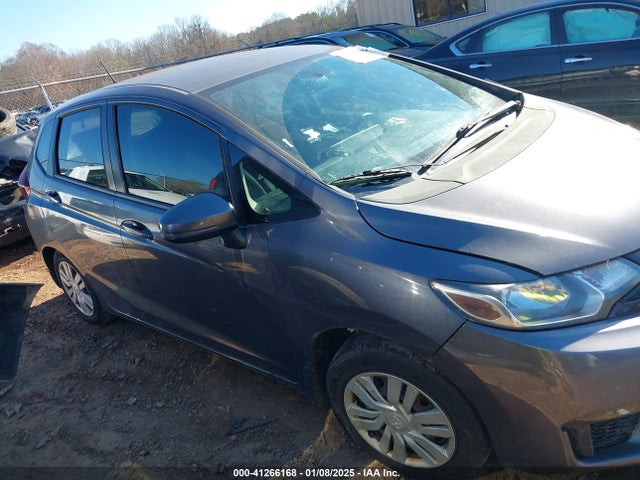 Honda FIT LX 2015 3HGGK5G55FM718495 Image 13