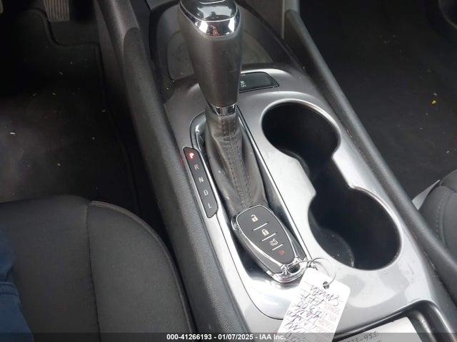 1G1ZB5STXLF114300 Chevrolet Malibu Fwd Ls