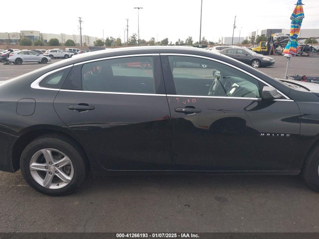 1G1ZB5STXLF114300 Chevrolet Malibu Fwd Ls