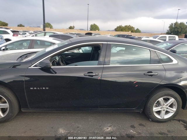 1G1ZB5STXLF114300 Chevrolet Malibu Fwd Ls