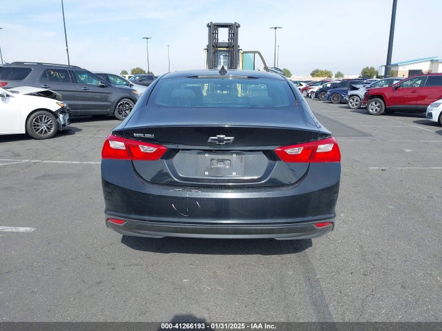 1G1ZB5STXLF114300 Chevrolet Malibu Fwd Ls