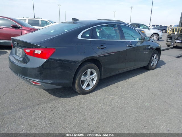 1G1ZB5STXLF114300 Chevrolet Malibu Fwd Ls
