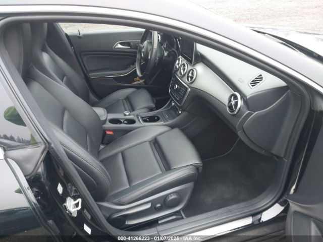 WDDSJ4GBXGN388457 Mercedes-Benz CLA 250 4MATIC