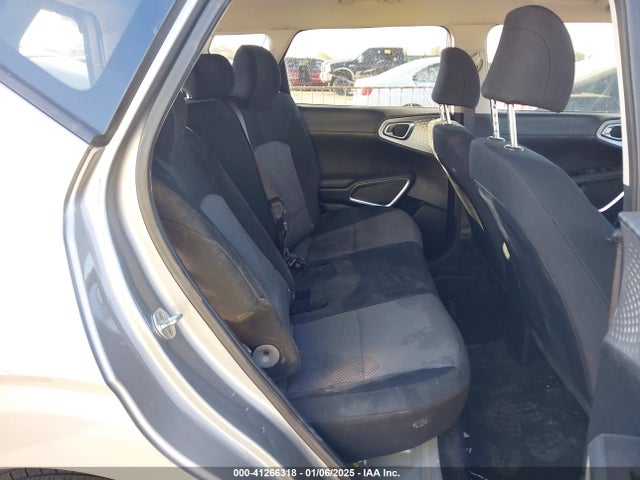 KIA SOUL LX 2022 KNDJ23AUXN7809747 Image 8