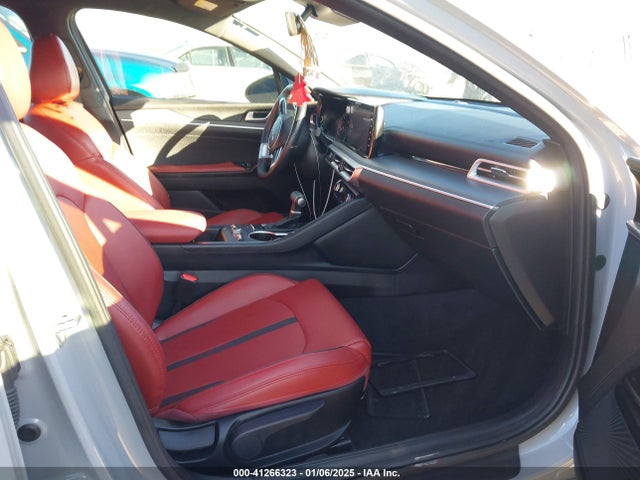 5XXG64J27PG215100 KIA K5 Gt-line