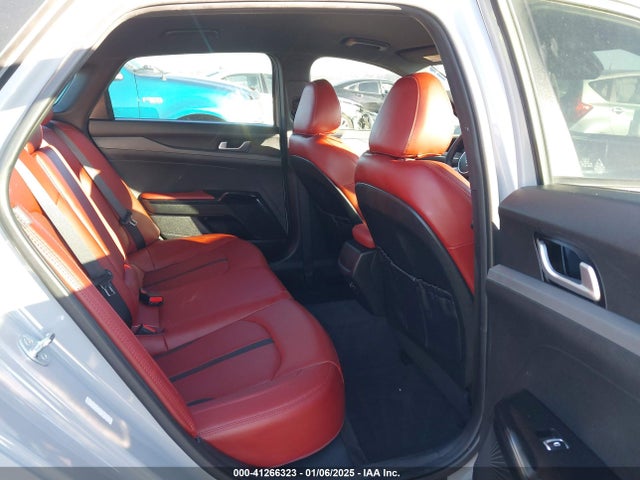 5XXG64J27PG215100 KIA K5 Gt-line