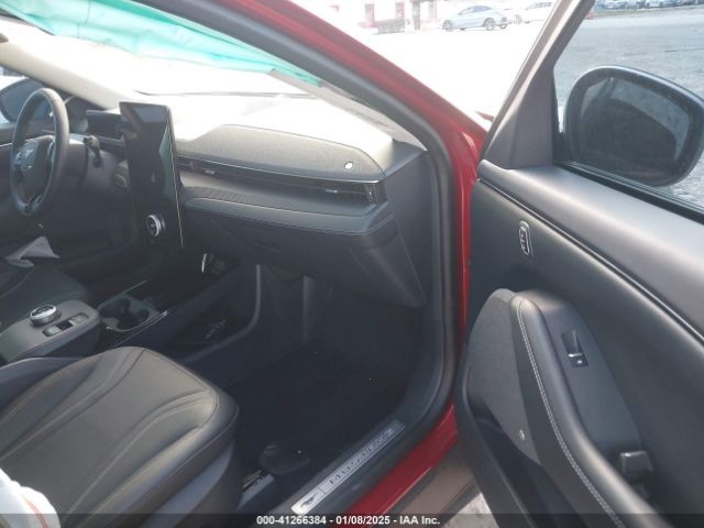 3FMTK3SU7PMB05596 Ford Mustang Mach-e Premium