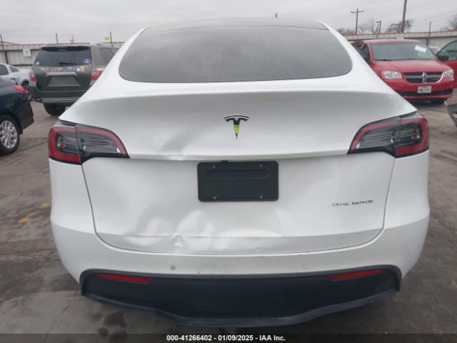 7SAYGDEE4NA010632 Tesla Model Y Long Range Dual Motor All-wheel Drive