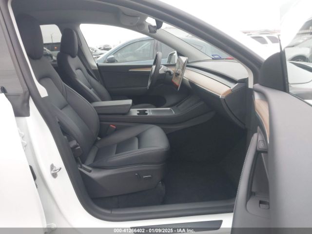 7SAYGDEE4NA010632 Tesla Model Y Long Range Dual Motor All-wheel Drive