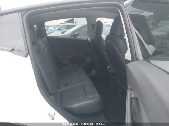 7SAYGDEE4NA010632 Tesla Model Y Long Range Dual Motor All-wheel Drive