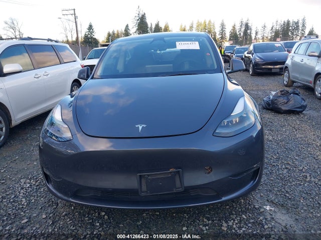 7SAYGDEE5PF913748 Tesla Model Y