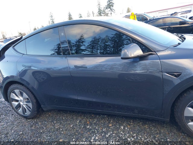 7SAYGDEE5PF913748 Tesla Model Y
