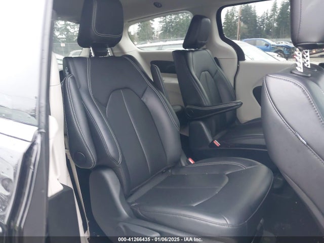 2C4RC1S77RR156845 Chrysler Pacifica Hybrid Select