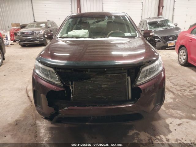 5XYKTCA65EG538568 KIA SORENTO LX