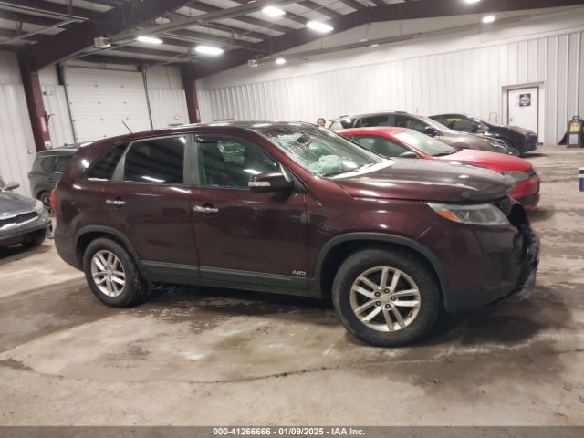 5XYKTCA65EG538568 KIA SORENTO LX