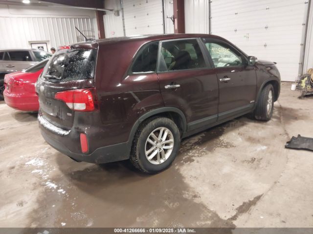 5XYKTCA65EG538568 KIA SORENTO LX