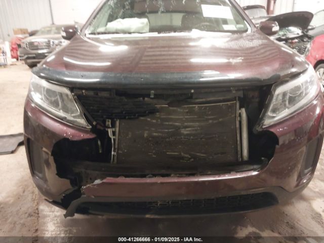 5XYKTCA65EG538568 KIA SORENTO LX