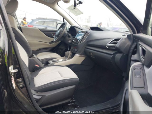 JF2SKACC3KH493242 Subaru Forester