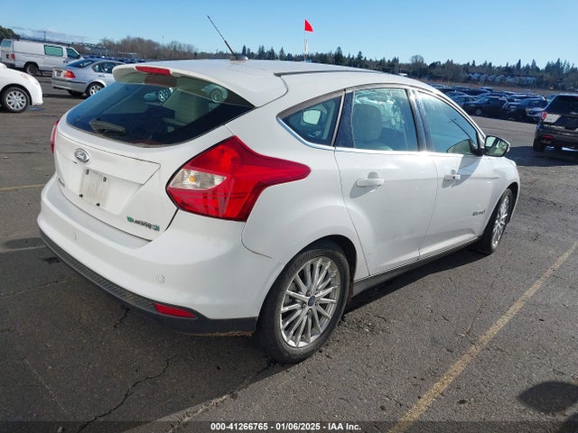 Ford FOCUS ELECTRIC 2014 1FADP3R49EL112179 Image 4