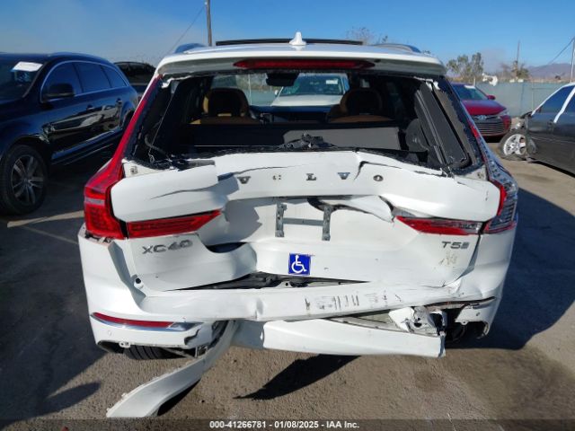 LYV102DLXKB381933 Volvo Xc60 T5 Inscription