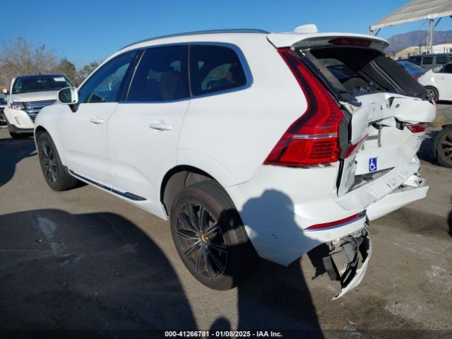 2019 VOLVO XC60 LYV102DLXKB381933 Photo 2