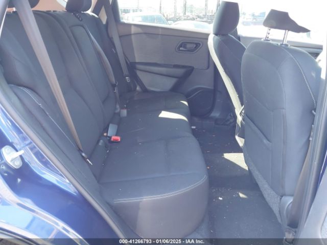 5N1BT3AA5PC810771 Nissan Rogue S Fwd