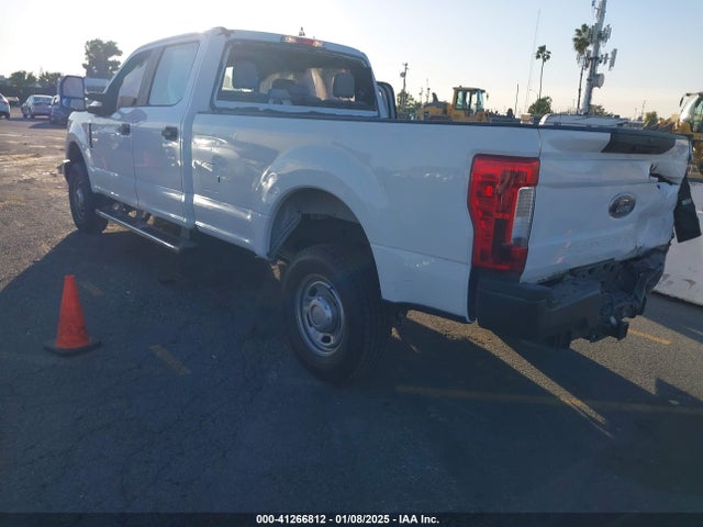 Ford F-250 Xl 2018 1FT7W2B64JEC62375 Image 3