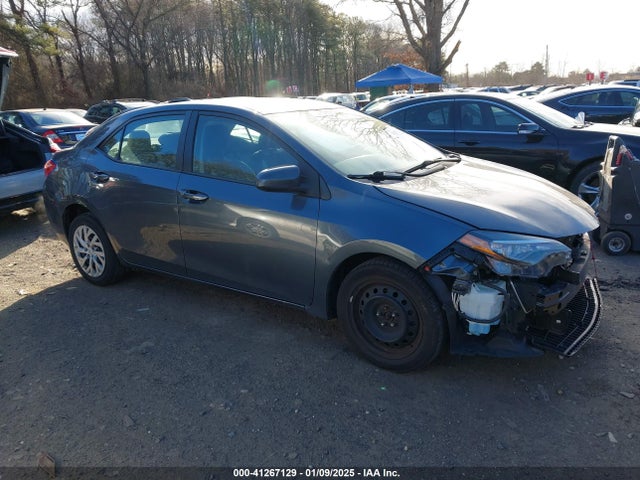2T1BURHE3HC757073 Toyota COROLLA LE