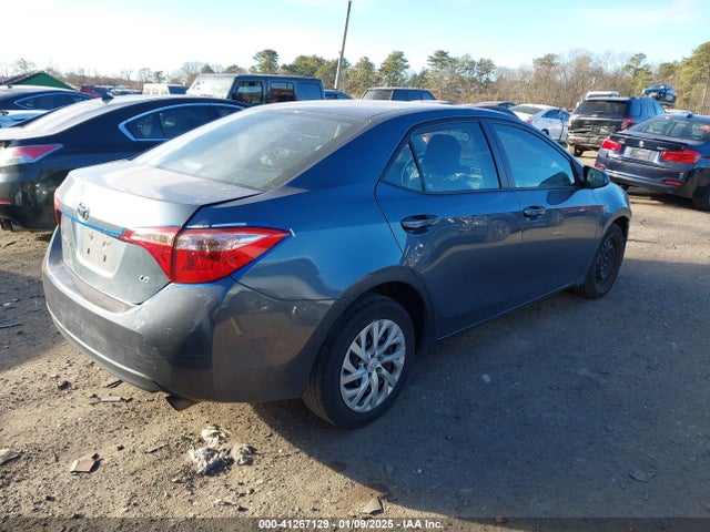 2T1BURHE3HC757073 Toyota COROLLA LE