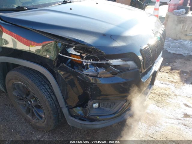1C4PJLCB3KD370932 Jeep Cherokee Latitude Fwd