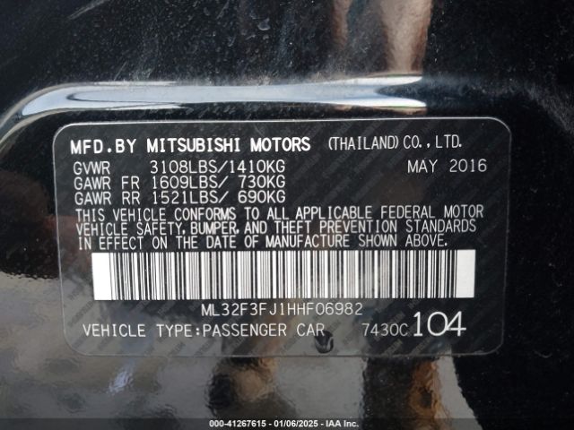 2017 MITSUBISHI MIRAGE G4 ML32F3FJ1HHF06982 Photo 8