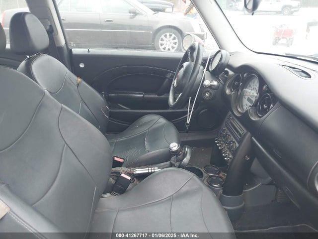 2004 MINI COOPER S WMWRE33434TD86894 Photo 4