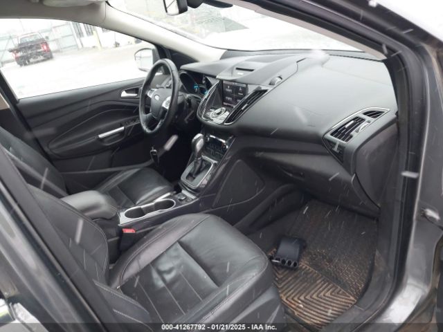1FMCU0J96EUA66840 Ford Escape Titanium