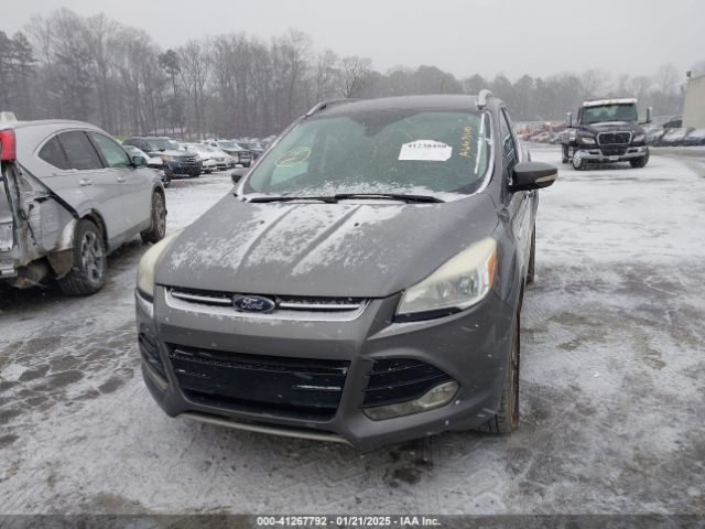1FMCU0J96EUA66840 Ford Escape Titanium