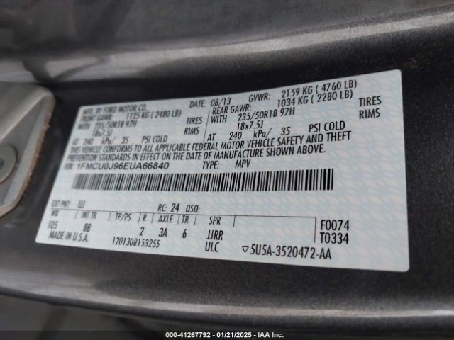 1FMCU0J96EUA66840 Ford Escape Titanium