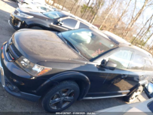 3C4PDCGBXFT727587 Dodge Journey Crossroad