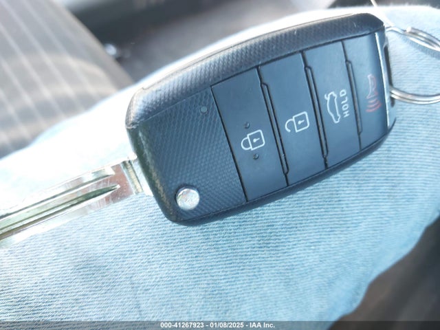 3KPFL4A71JE274322 KIA FORTE LX