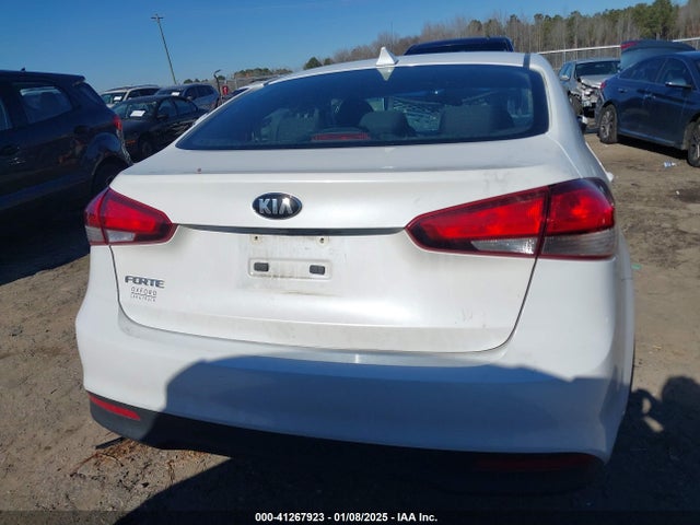 3KPFL4A71JE274322 KIA FORTE LX