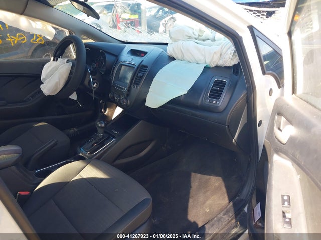 3KPFL4A71JE274322 KIA FORTE LX
