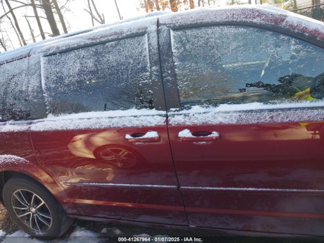 2C4RDGEG6HR574596 Dodge Grand Caravan Gt