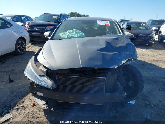 5NPD84LF5KH420361 Hyundai ELANTRA SEL
