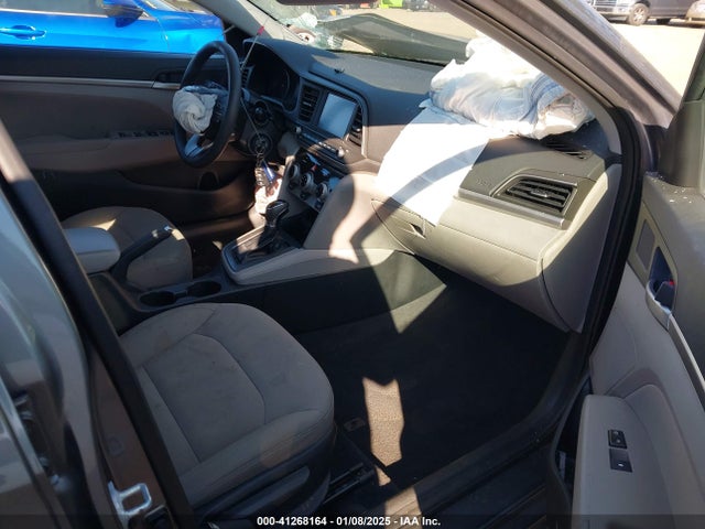 5NPD84LF5KH420361 Hyundai ELANTRA SEL