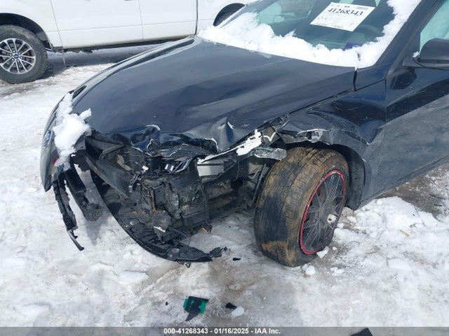 5NPLM4AG9MH003332 Hyundai ELANTRA SEL